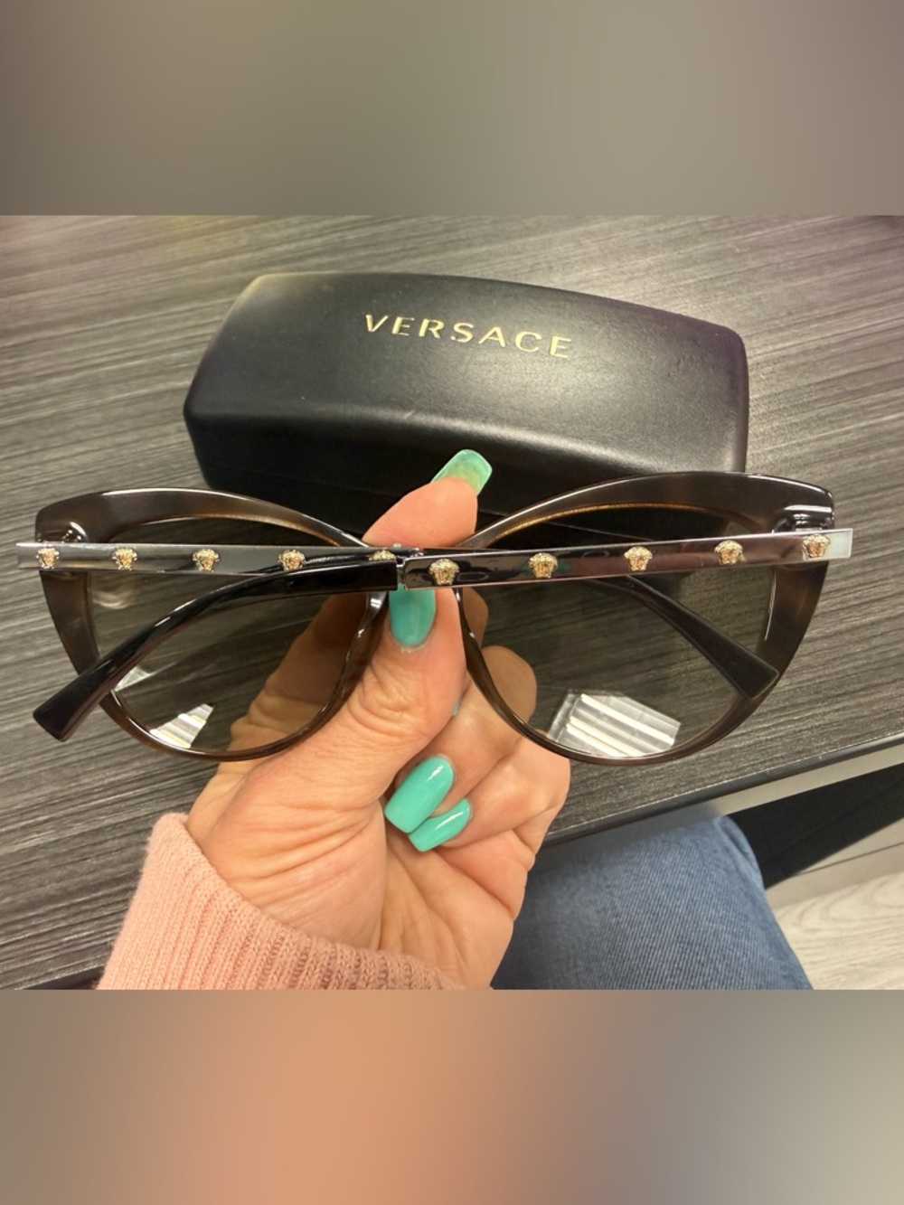 Authentic Versace Women's Tortoiseshell Frame Sunglasses with Brown Lenses NEW - Picture 3 of 3